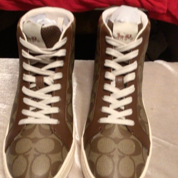 COACH High Top Sneakes SZ 11  B NWT - Picture 2 of 6